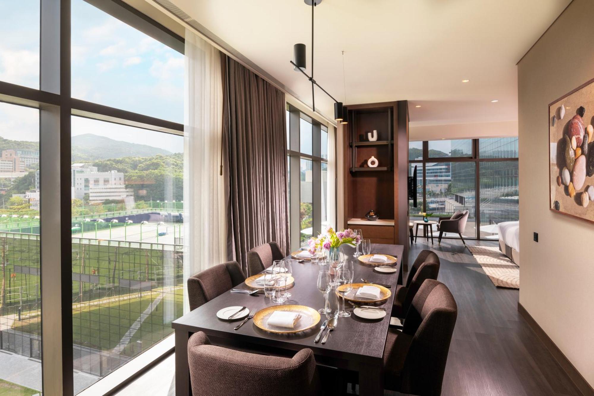 Doubletree By Hilton Seoul Pangyo Residences Соннам Экстерьер фото