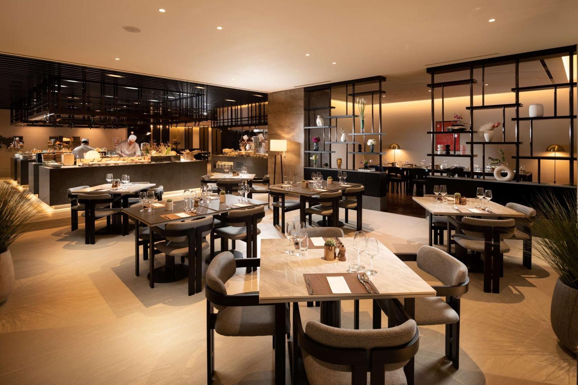 Doubletree By Hilton Seoul Pangyo Residences Соннам Экстерьер фото