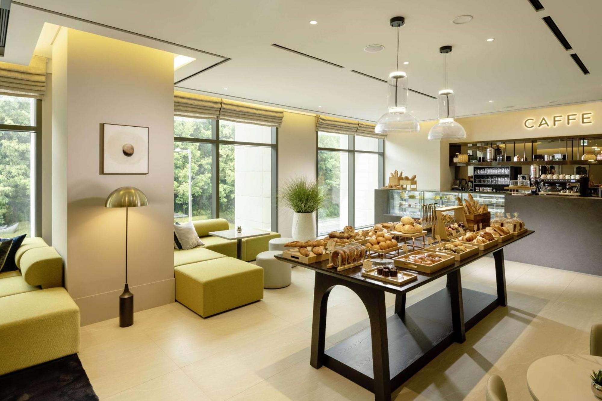Doubletree By Hilton Seoul Pangyo Residences Соннам Экстерьер фото